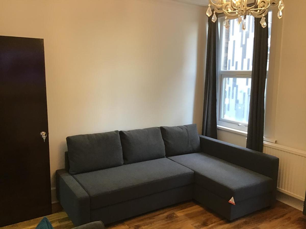 Residential Quarters, General Gordon Square Apartment ลอนดอน ภายนอก รูปภาพ