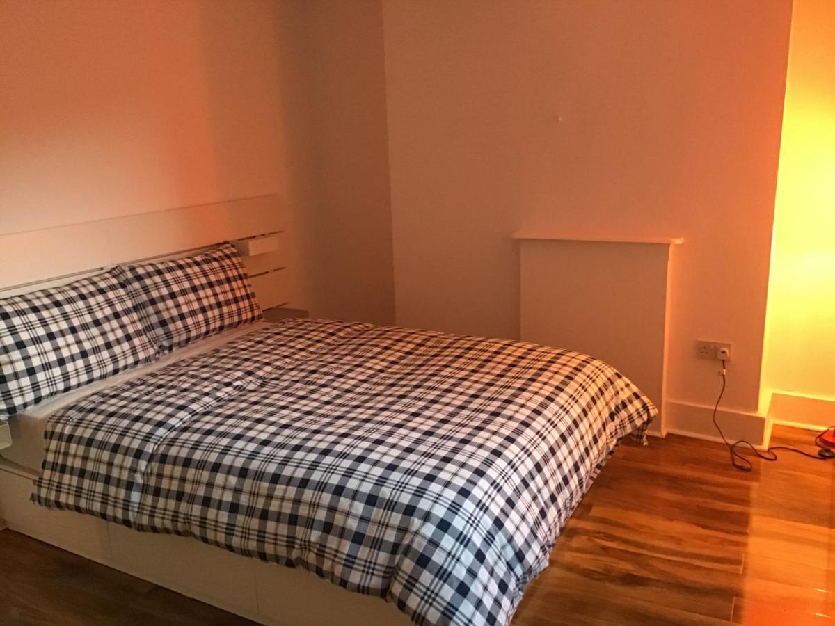 Residential Quarters, General Gordon Square Apartment ลอนดอน ภายนอก รูปภาพ
