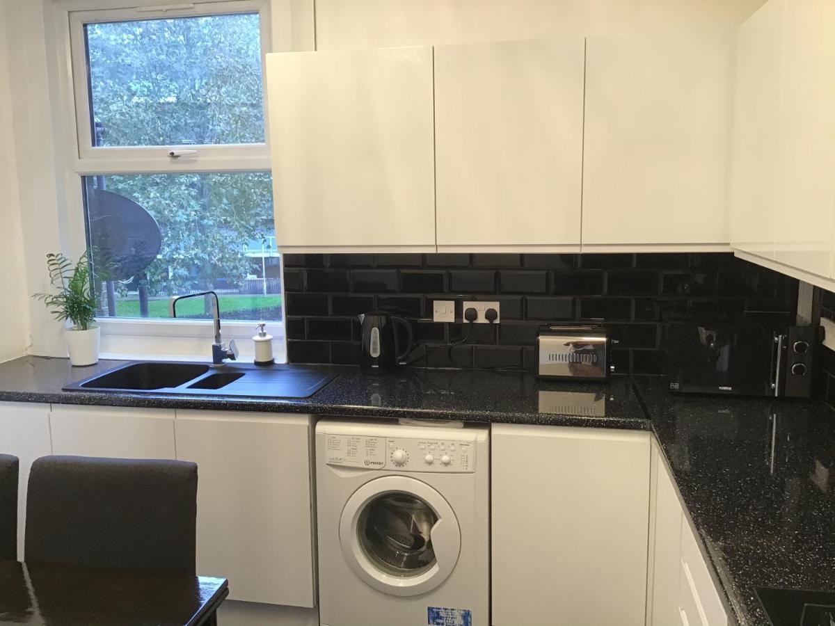 Residential Quarters, General Gordon Square Apartment ลอนดอน ภายนอก รูปภาพ